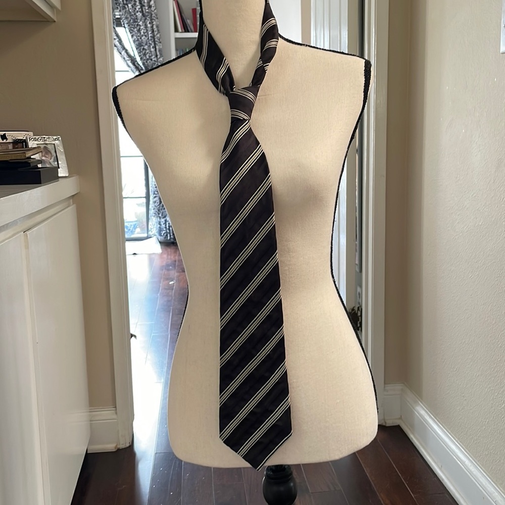 Chanel 3.5” black striped tie